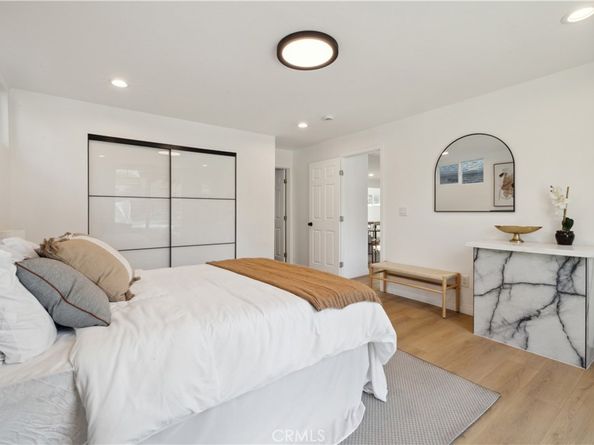 1290 E Woodbury Road, Pasadena CA 91104