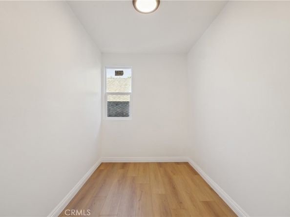 1290 E Woodbury Road, Pasadena CA 91104