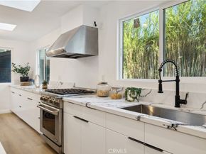 1290 E Woodbury Road, Pasadena CA 91104