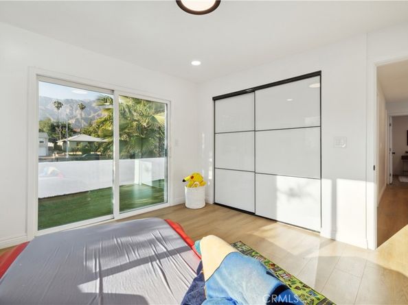 1290 E Woodbury Road, Pasadena CA 91104