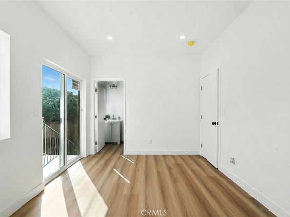 3031 3033 Vineyard Avenue, Los Angeles CA 90016