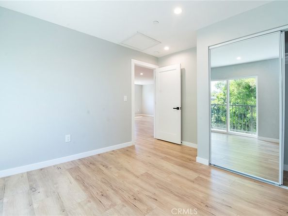 3468 W 71st, Los Angeles CA 90043