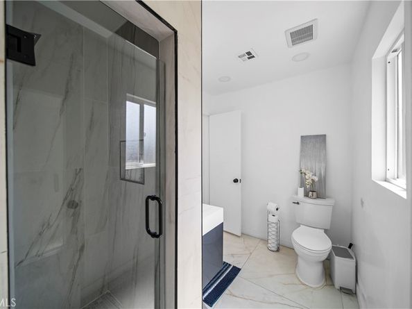 1158 N Ivescrest Avenue, Covina CA 91724