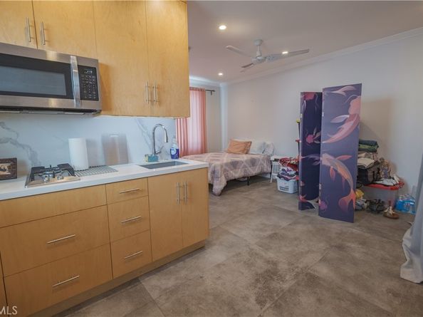 6641 Gerald Avenue, Van Nuys CA 91406