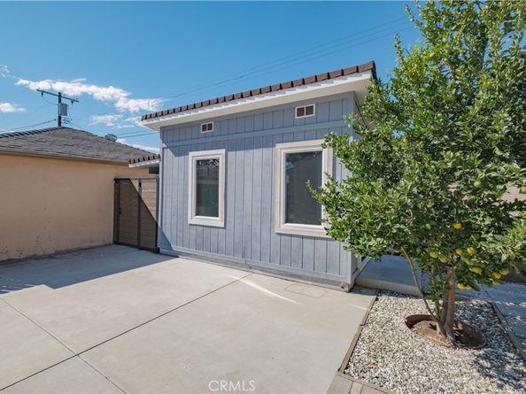 6641 Gerald Avenue, Van Nuys CA 91406