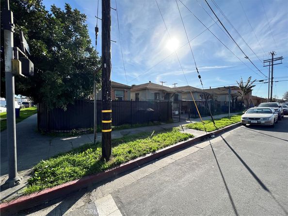 1802 W 92nd Street, Los Angeles CA 90047