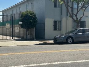 9222 S San Pedro Street, Los Angeles CA 90003