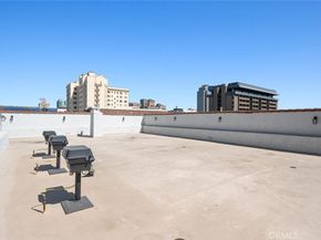 327 Chestnut Avenue 102, Long Beach CA 90802