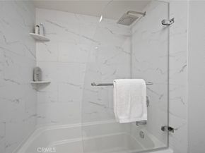 327 Chestnut Avenue 102, Long Beach CA 90802