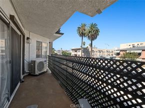 327 Chestnut Avenue 102, Long Beach CA 90802