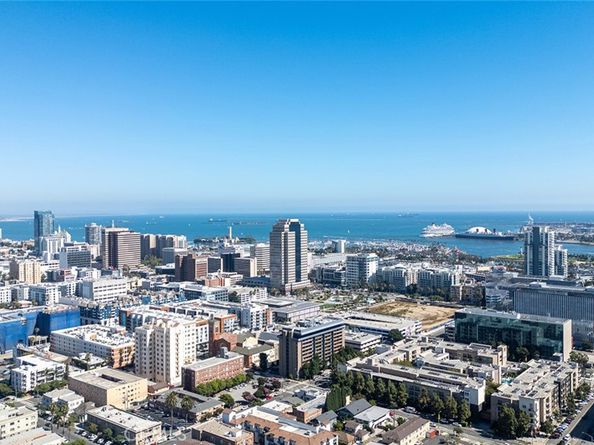 327 Chestnut Avenue 102, Long Beach CA 90802