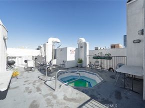 525 S Berendo 106, Los Angeles CA 90020