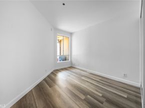 525 S Berendo 106, Los Angeles CA 90020