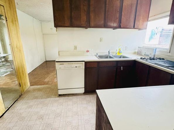 115 N Whitnall Highway, Burbank CA 91505