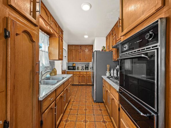 215 Bridewell Street, Los Angeles CA 90042