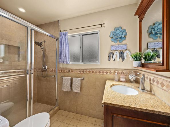 215 Bridewell Street, Los Angeles CA 90042