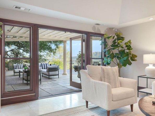 1897 Braemar Road, Pasadena CA 91103