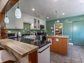 1085 N Mar Vista Avenue, Pasadena CA 91104