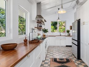 2537 Crestmoore Place, Los Angeles CA 90065