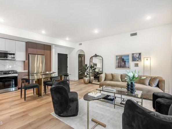 139 S Oak Knoll Avenue 302, Pasadena CA 91101