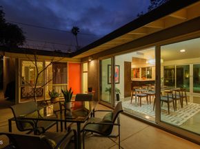 2065 Canyon Close Road, Pasadena CA 91107