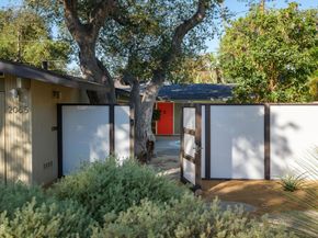 2065 Canyon Close Road, Pasadena CA 91107