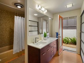 2065 Canyon Close Road, Pasadena CA 91107