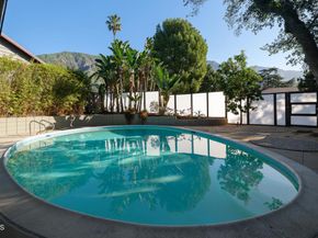 2065 Canyon Close Road, Pasadena CA 91107