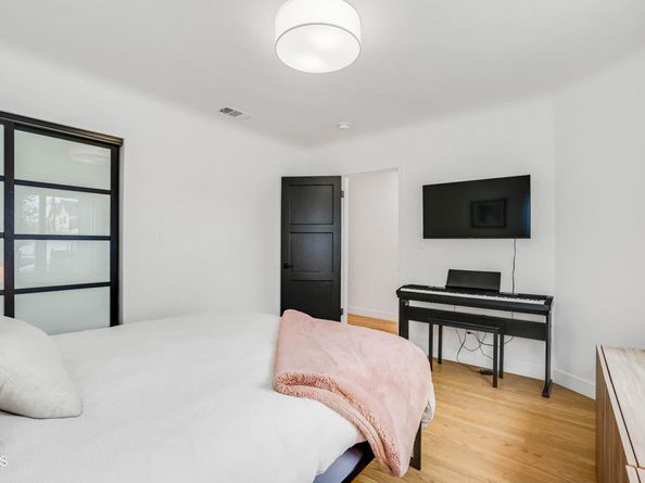 4360 Country Club Drive, Los Angeles CA 90019