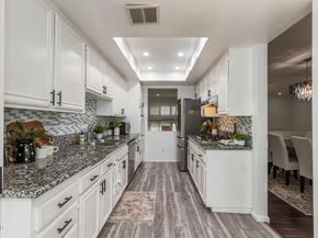5230 Bellingham Avenue 6, Valley Village CA 91607