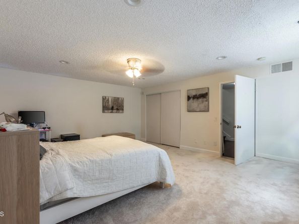 5230 Bellingham Avenue 6, Valley Village CA 91607