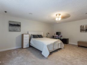 5230 Bellingham Avenue 6, Valley Village CA 91607