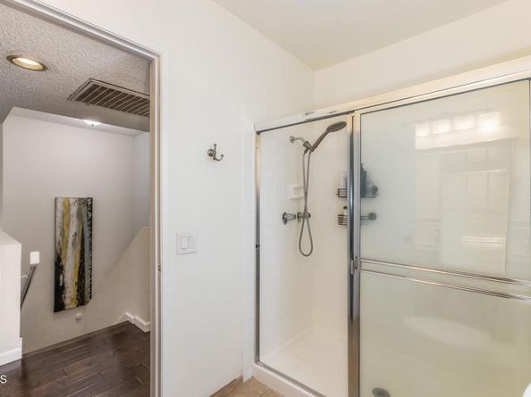 5230 Bellingham Avenue 6, Valley Village CA 91607
