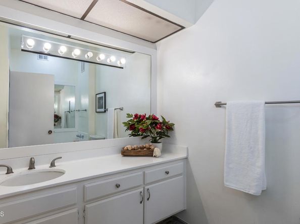 5230 Bellingham Avenue 6, Valley Village CA 91607