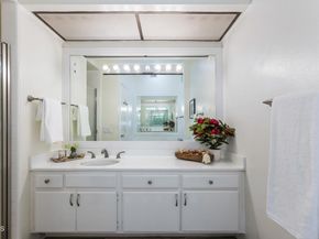 5230 Bellingham Avenue 6, Valley Village CA 91607