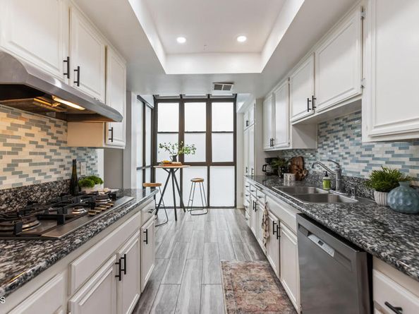 5230 Bellingham Avenue 6, Valley Village CA 91607