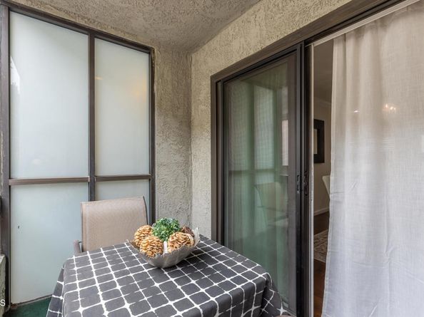 5230 Bellingham Avenue 6, Valley Village CA 91607