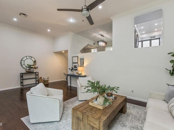 5230 Bellingham Avenue 6, Valley Village CA 91607