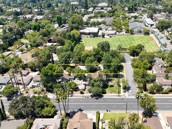 218 Madeline Drive, Pasadena CA 91105