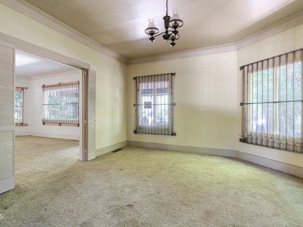 218 Madeline Drive, Pasadena CA 91105