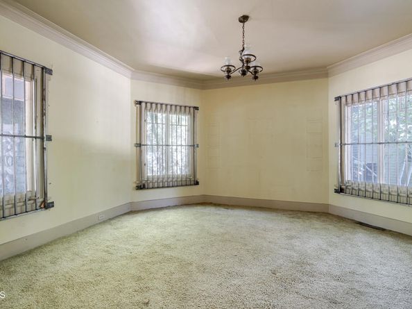 218 Madeline Drive, Pasadena CA 91105