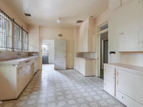 218 Madeline Drive, Pasadena CA 91105