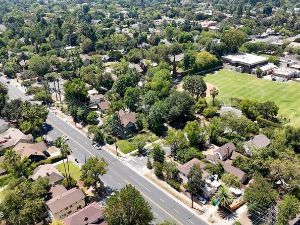 218 Madeline Drive, Pasadena CA 91105