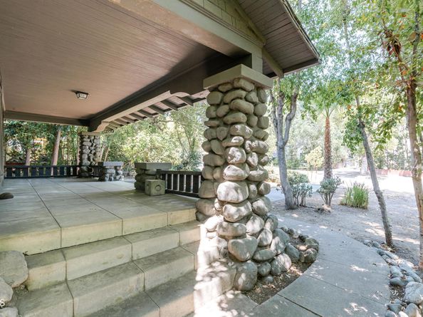 218 Madeline Drive, Pasadena CA 91105