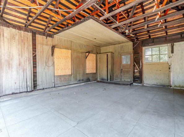 218 Madeline Drive, Pasadena CA 91105