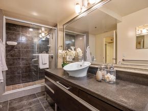 120 S Mentor Avenue 202, Pasadena CA 91106
