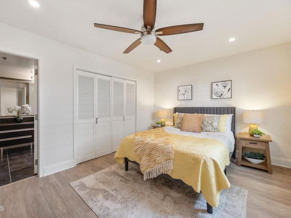 120 S Mentor Avenue 202, Pasadena CA 91106