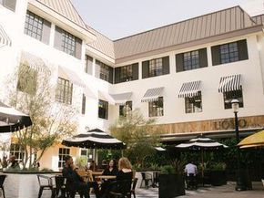 120 S Mentor Avenue 202, Pasadena CA 91106