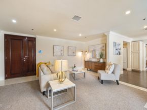 120 S Mentor Avenue 202, Pasadena CA 91106