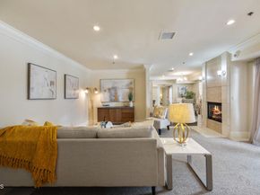 120 S Mentor Avenue 202, Pasadena CA 91106